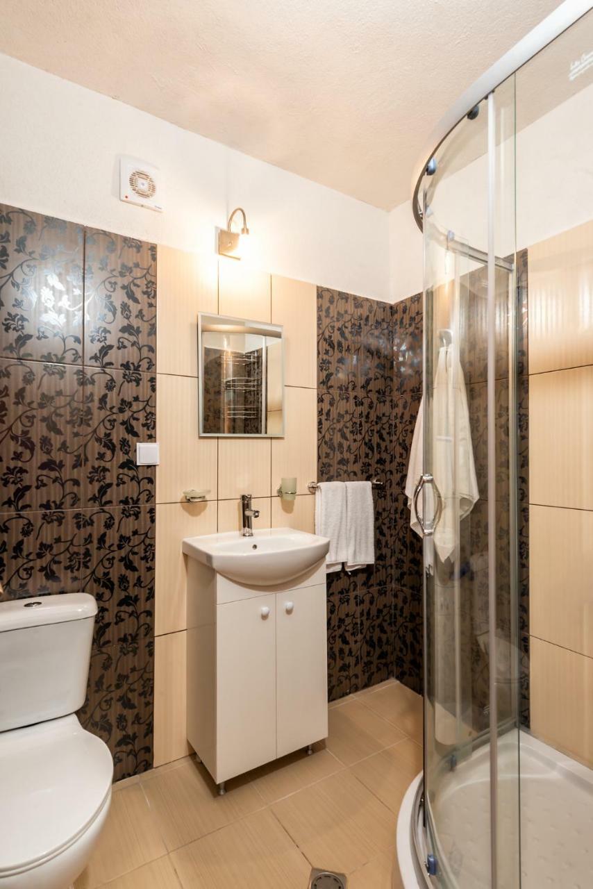 Hotel Bendida Panicziszte Zewnętrze zdjęcie